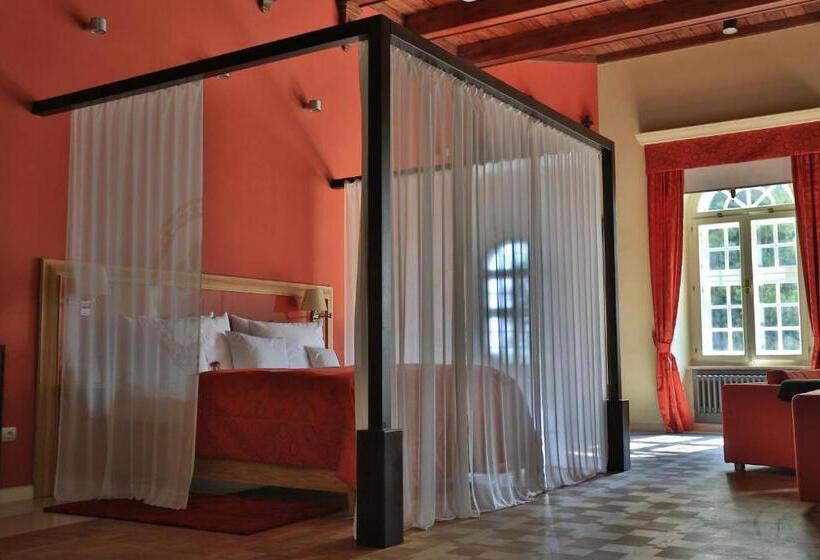 Люкс Кровать Кинг, Chateau Herálec Boutique Hotel & Spa By L Occitane