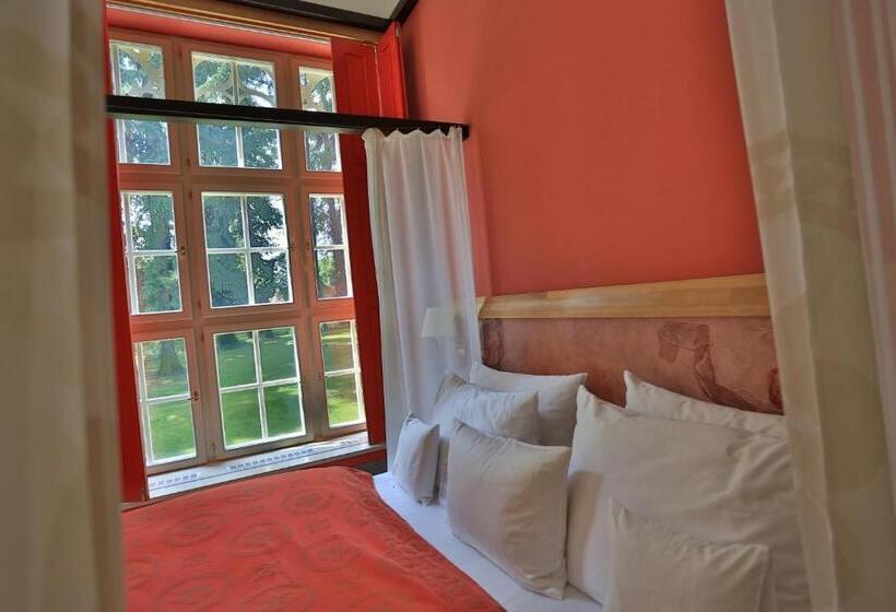 Президентский Люкс, Chateau Herálec Boutique Hotel & Spa By L Occitane