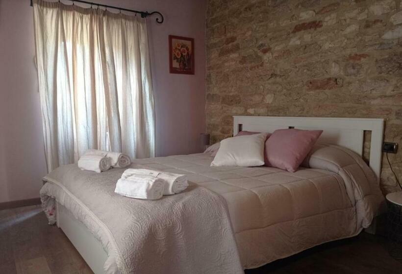 Quarto Estandar, Tenuta Le Garzaie   Villa Furlo