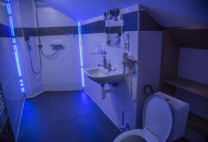 Номер Стандарт Трехместный, Penzion Grasel