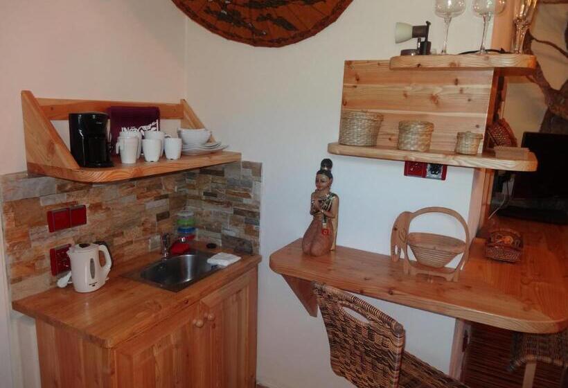 Люкс Повышенной Комфортности, Resort Svět