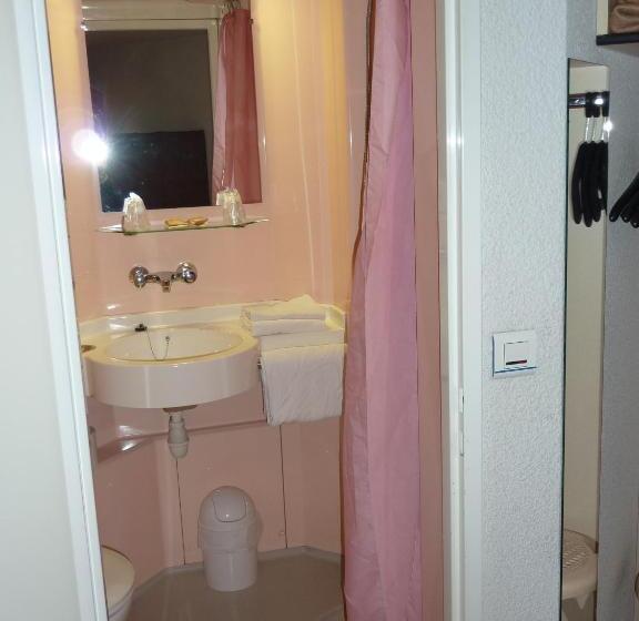 Семейный Номер, Lac Hotel France
