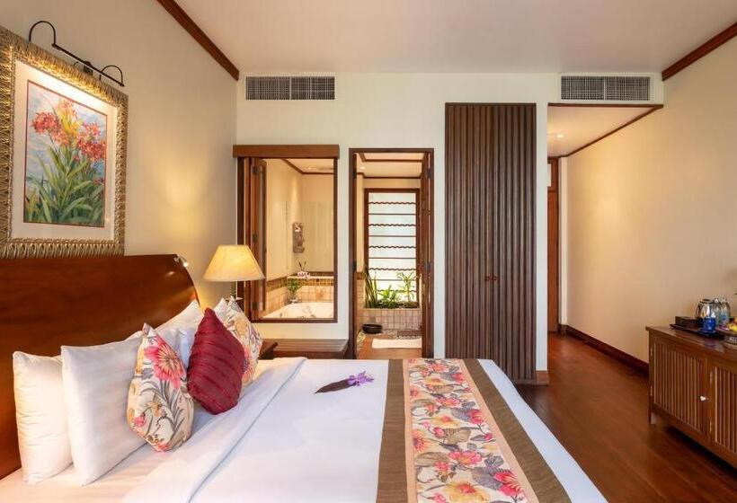 Escritório Estándar, Ariyasom Villa