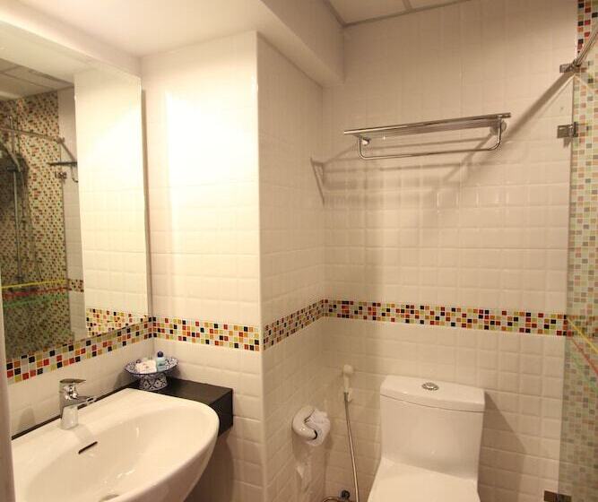 Номер Superior, The Camelot Hotel Pattaya