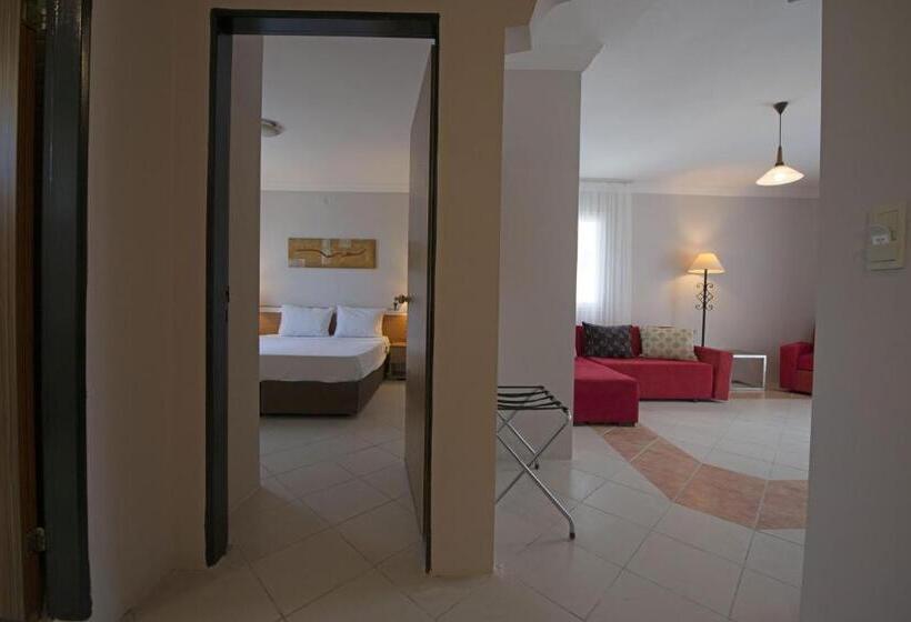 Люкс 2 Спальни, Smart Holiday Hotel & Suites - All Inclusive