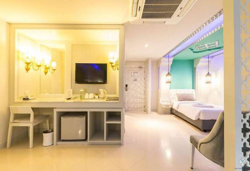 اتاق خانوادگی, The Verandah   Sha Extra Plus