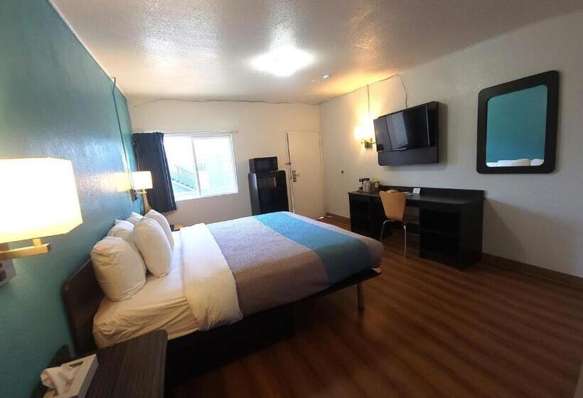 스탠다드 룸 킹사이즈 침대, Othello Inn And Suites