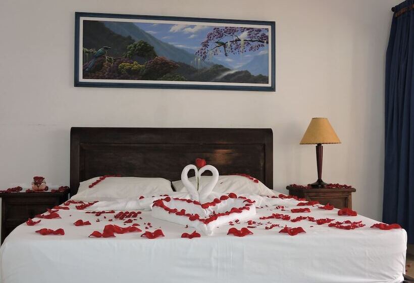 اتاق استاندارد سه نفره, Melgar Villa Valeria Boutique