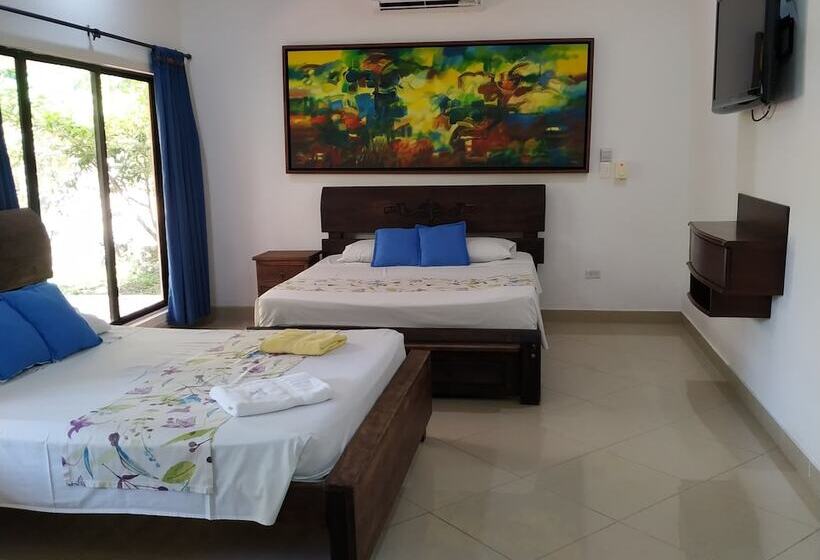 اتاق خانوادگی, Melgar Villa Valeria Boutique