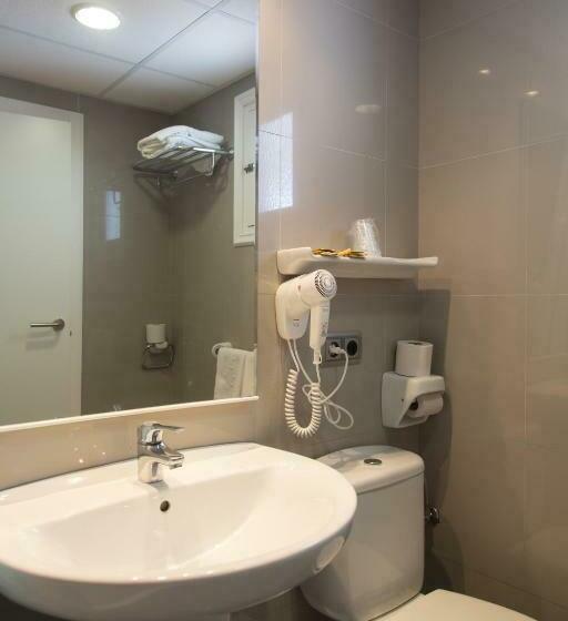 استودیو استاندارد با بالکن, Apartamentos Costamar Ii