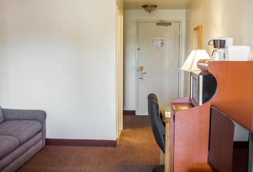 Люкс Кровать Кинг, Quality Inn & Suites Longview Kelso