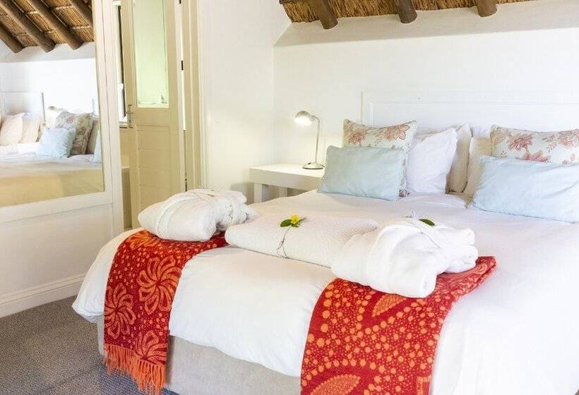 Номер Стандарт Трехместный, Sandals Guest House
