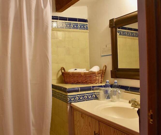 اتاق استاندارد با 2 تخت دوبل, Ana Catalina & Suites