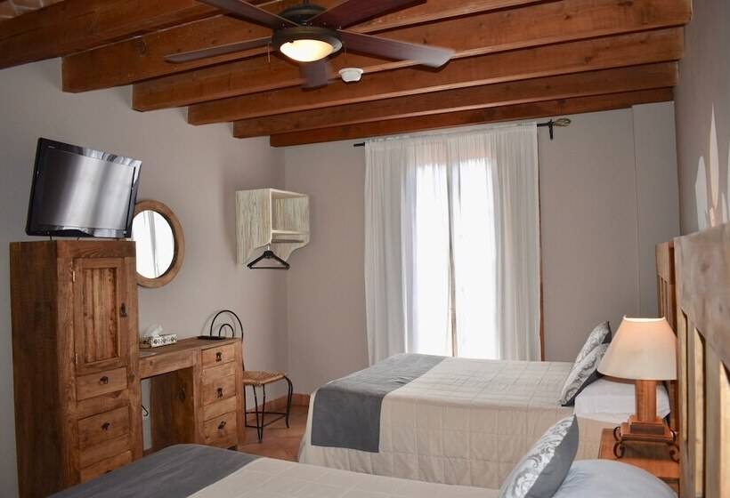 اتاق استاندارد با 2 تخت دوبل, Ana Catalina & Suites