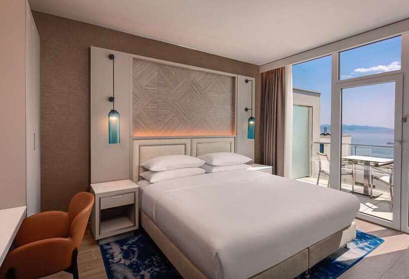 ویلای لوکس 1 خوابه, Conrad Bora Bora Nui
