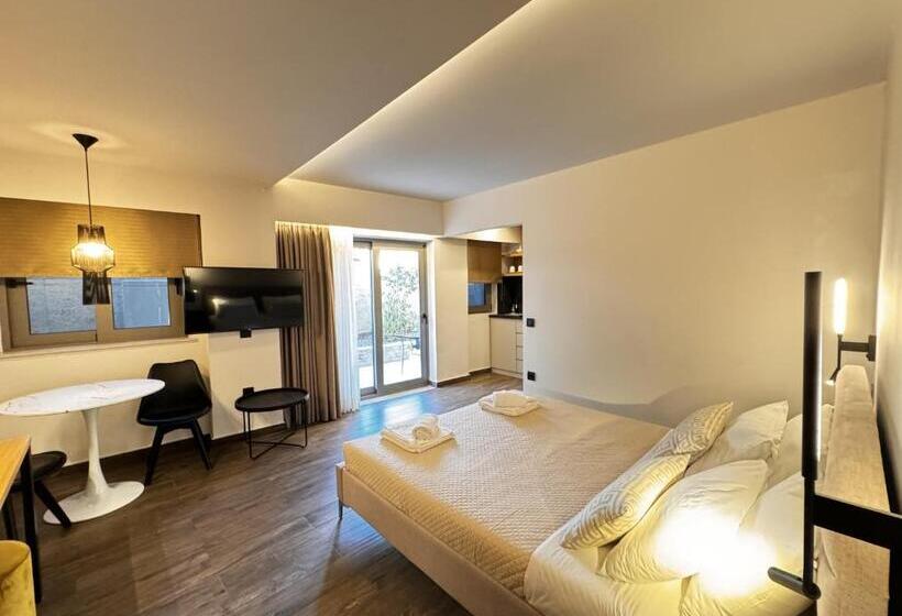 디럭스 스튜디오, Elina Hotel Apartments