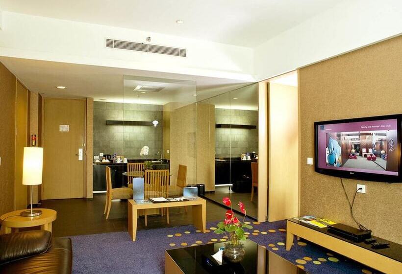 Полулюкс, Novotel Bandung
