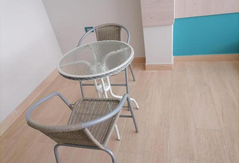اتاق لوکس, Hostal Terraoro