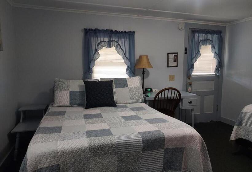 Трехместный Номер Классика, Serenity Motel
