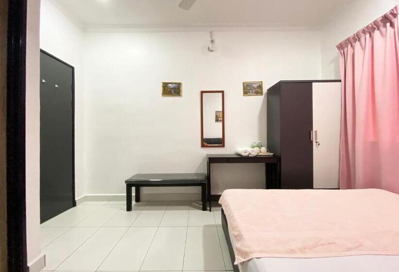 Семейный Номер, Oyo 90230 Dh Residence