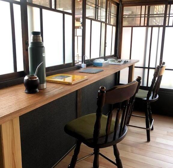 Трехместный Номер Классика, Okiya Guest House & Tapas Bar
