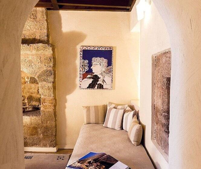 주니어 스위트, Avalon Boutique Suites