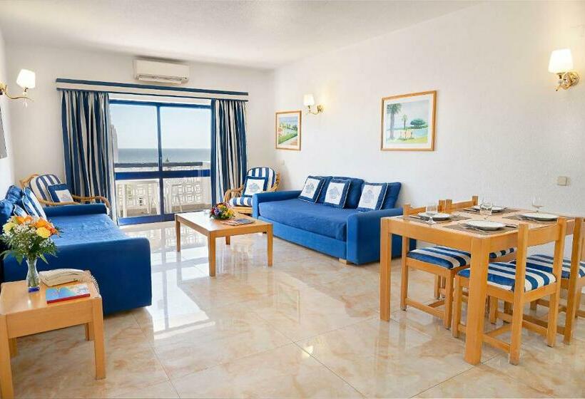 Апартаменты Deluxe 2 Спальни Вид на Море, Grand Muthu Oura View Beach Club