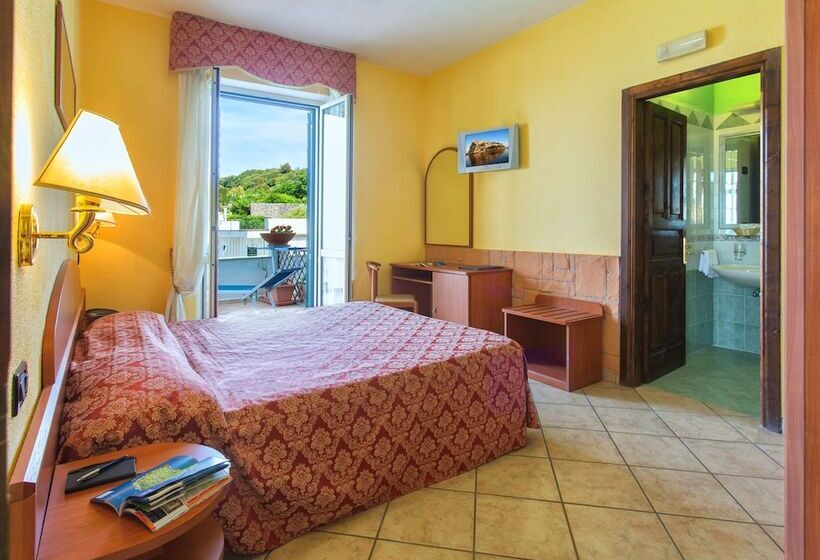Номер Стандарт Трехместный, Parco Dei Principi Resort & Spa