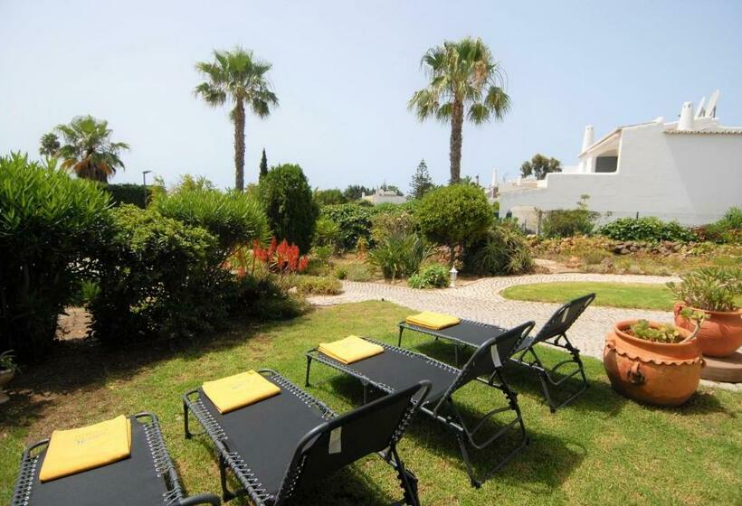 标准平房, Quinta Do Paraiso  Al