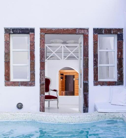 ویلای 1 خوابه, Above Blue Suites