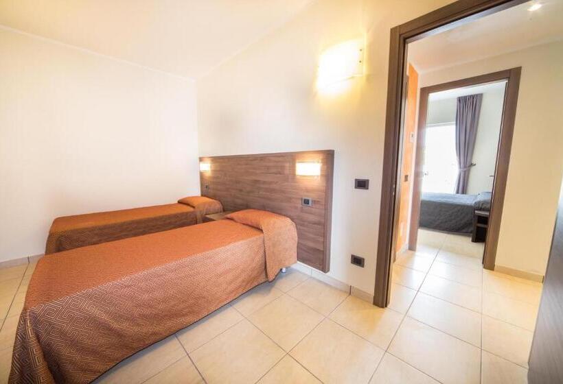 Апартаменты 2 Спальни с Террасой, Diano Sporting Apartments