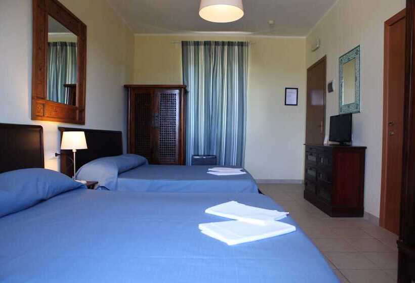 اتاق کلاسیک چهارنفره, Villa Giulia