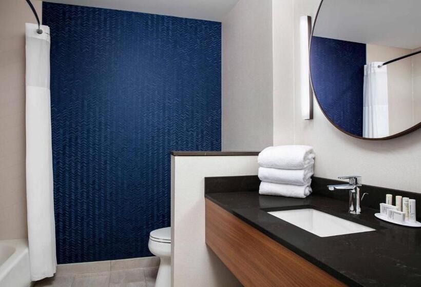 جناح إدارى, Fairfield By Marriott Inn & Suites Lewisburg