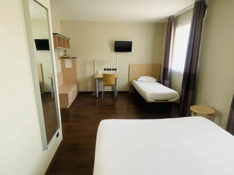 غرفة قياسية ثلاثية, B&b Hotel Aubagne Gémenos