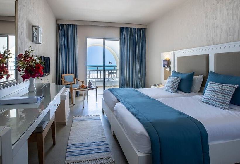اتاق استاندارد سه تخته با چشم‌انداز باغ, Calimera Yati Beach All Inclusive