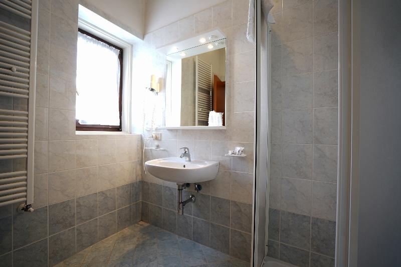 اتاق استاندارد چهار تخته, Gh Hotel Piaz