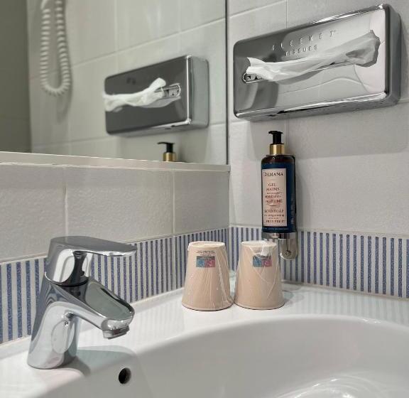 اتاق استاندارد با تراس, Hôtel Bo & Mia