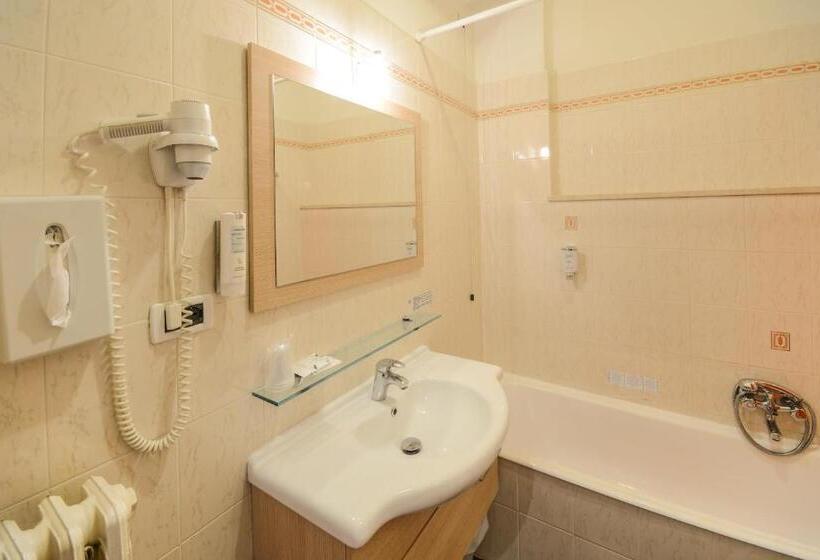 Quarto Quádruplo Estandar, Suisse