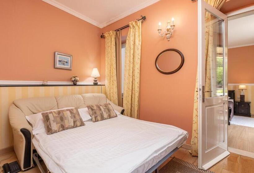 اتاق خانوادگی, Boutique Hotel Villa Pattiera