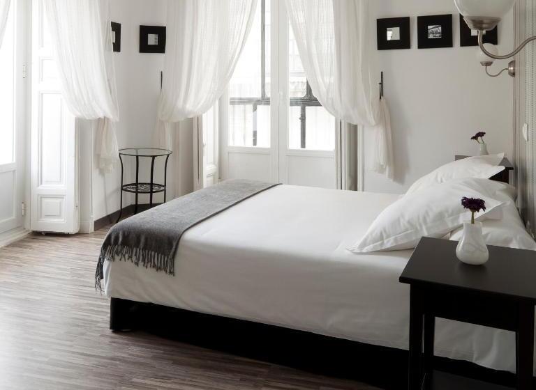 سوییت, Hostal Gala Madrid