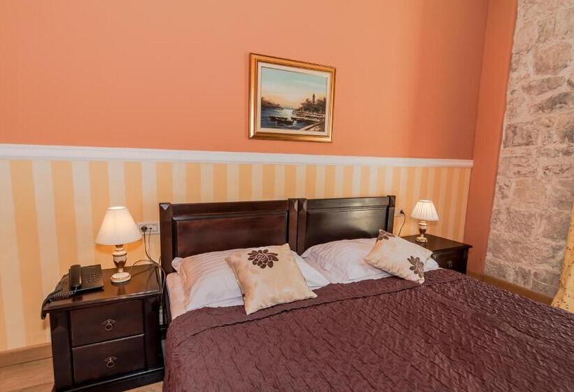 اتاق استاندارد, Boutique Hotel Villa Pattiera