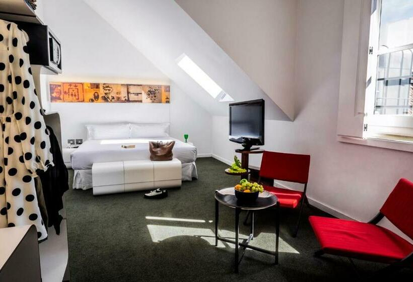 Suite, Gat Rossio