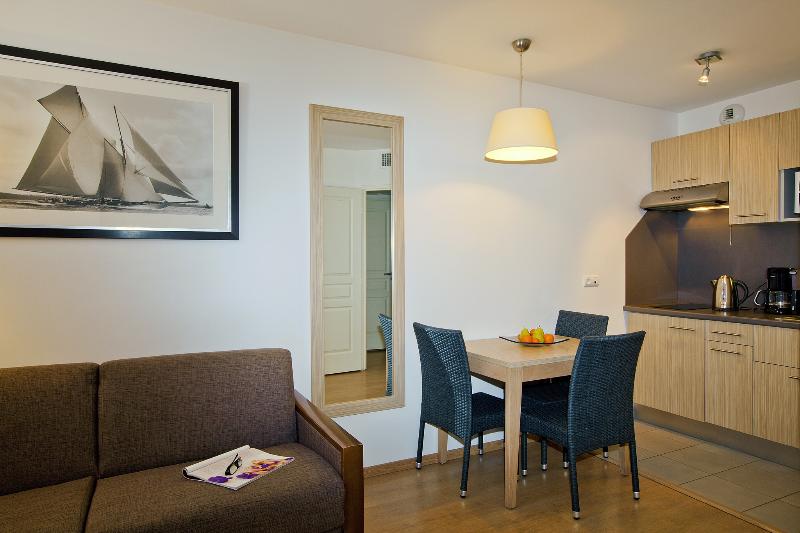 Полулюкс, Residhome Arcachon Plazza