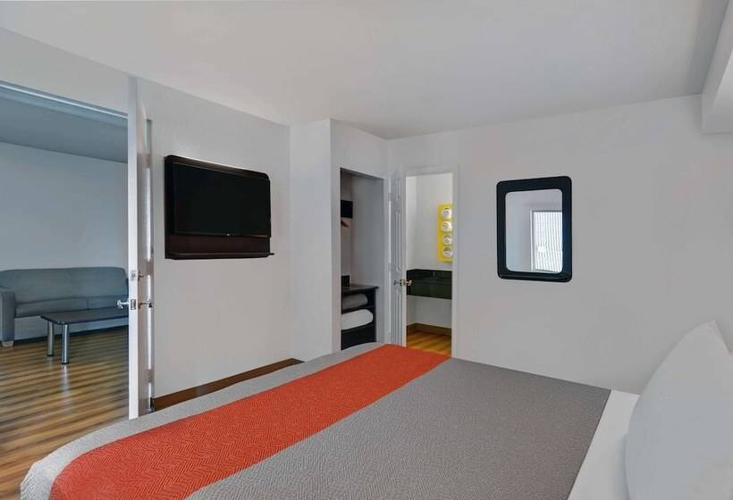 Люкс, Motel 6 Cutler Bay, Fl