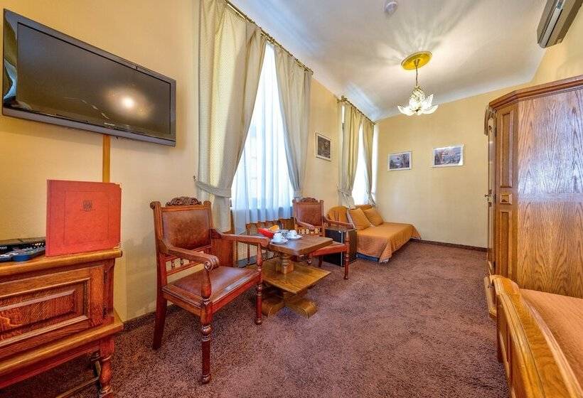 Quarto Estandar, Betlem Club