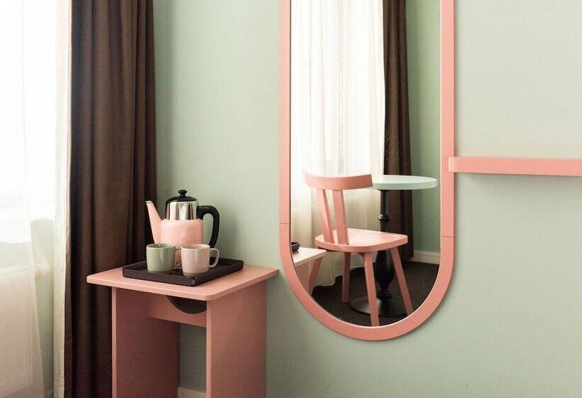 اتاق استاندارد سه نفره, Conscious Hotel Vondelpark
