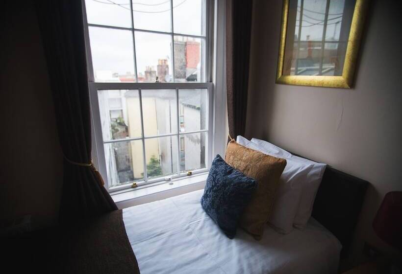اتاق استاندارد یک نفره, Dublin Citi Hotel Of Temple Bar