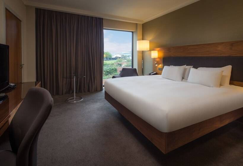 Номер Deluxe Кровать Кинг, Hilton Liverpool City Centre