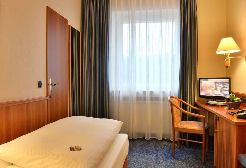 Quarto Estandar Individual, Ilbertz Garni