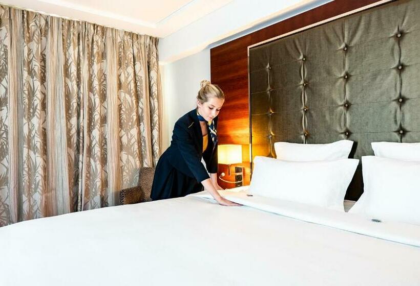 سوییت دوبلکس, Relais Spa Chessy Val D Europe
